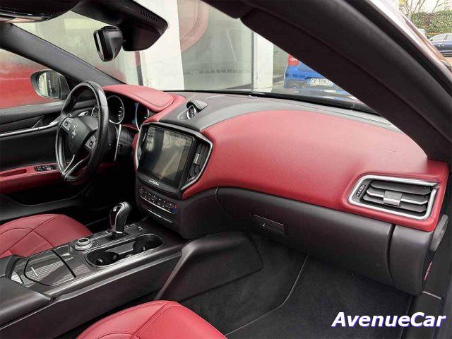 MASERATI Ghibli GRANSPORT TELECAMERA 360° CERCHI DA 20' CARPLAY