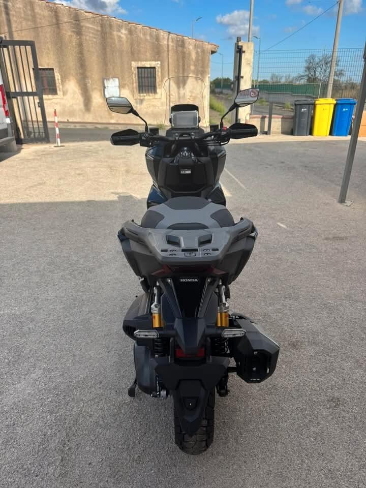 Honda X-ADV 350 NUOVO PRONTA CONSEGNA