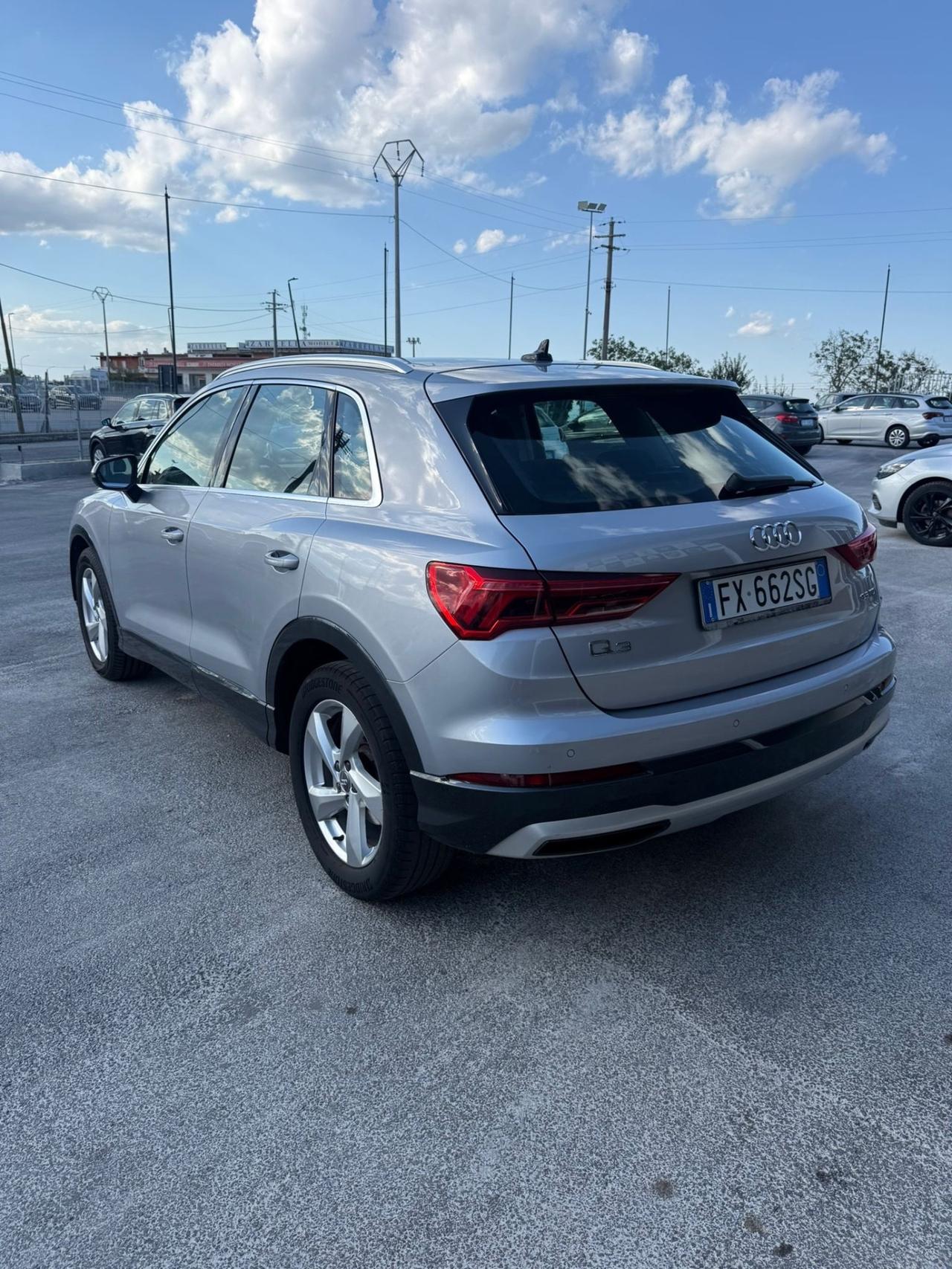 Audi Q3 35 TDI S tronic Business Advanced