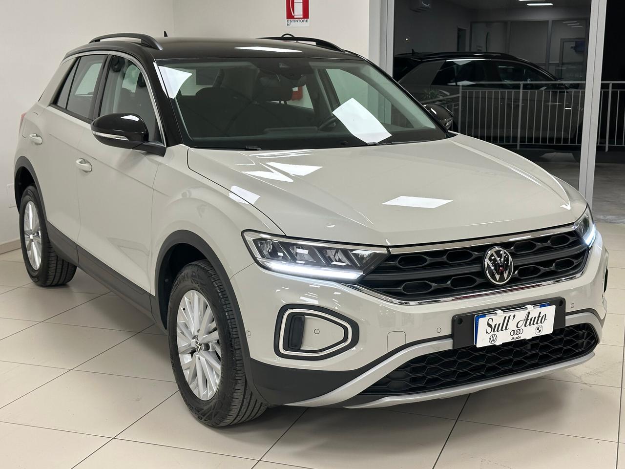Volkswagen T-Roc 1.0 TSI 110 CV Life - 2023