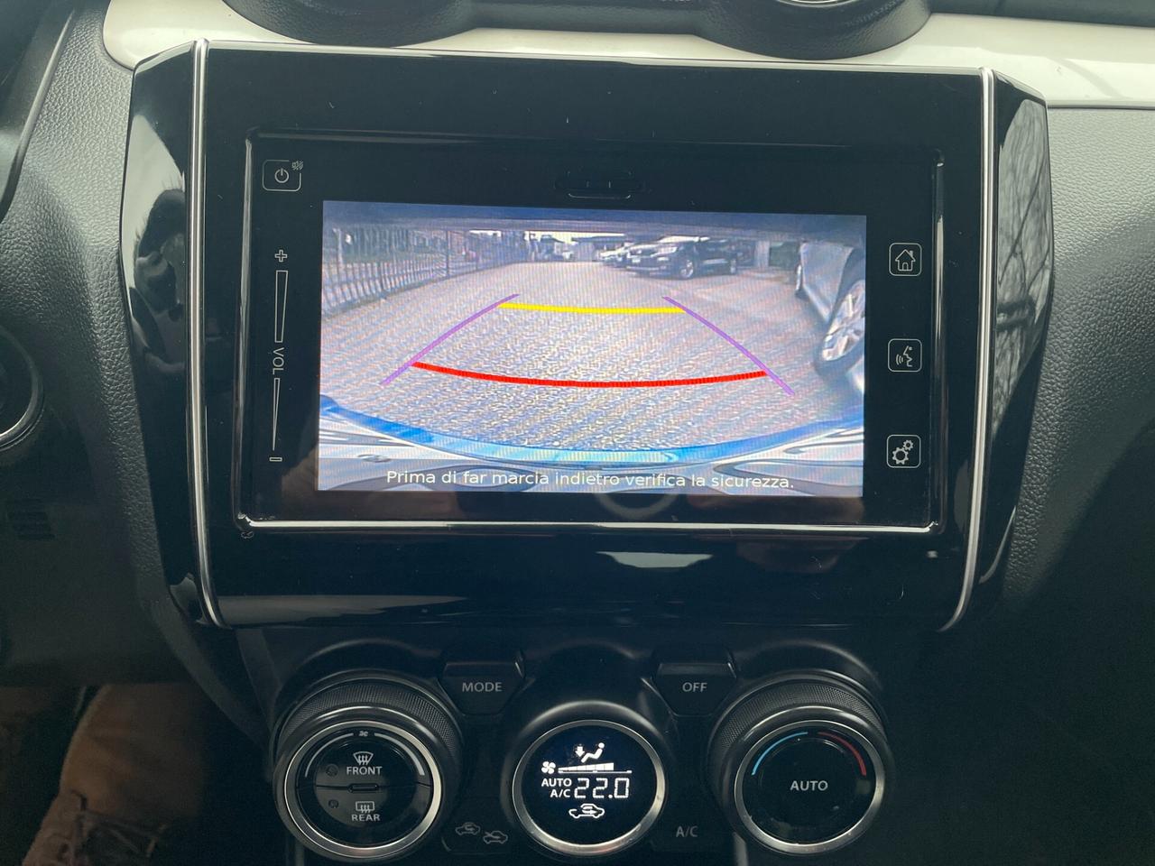 Suzuki Swift 1.2 Hybrid Top