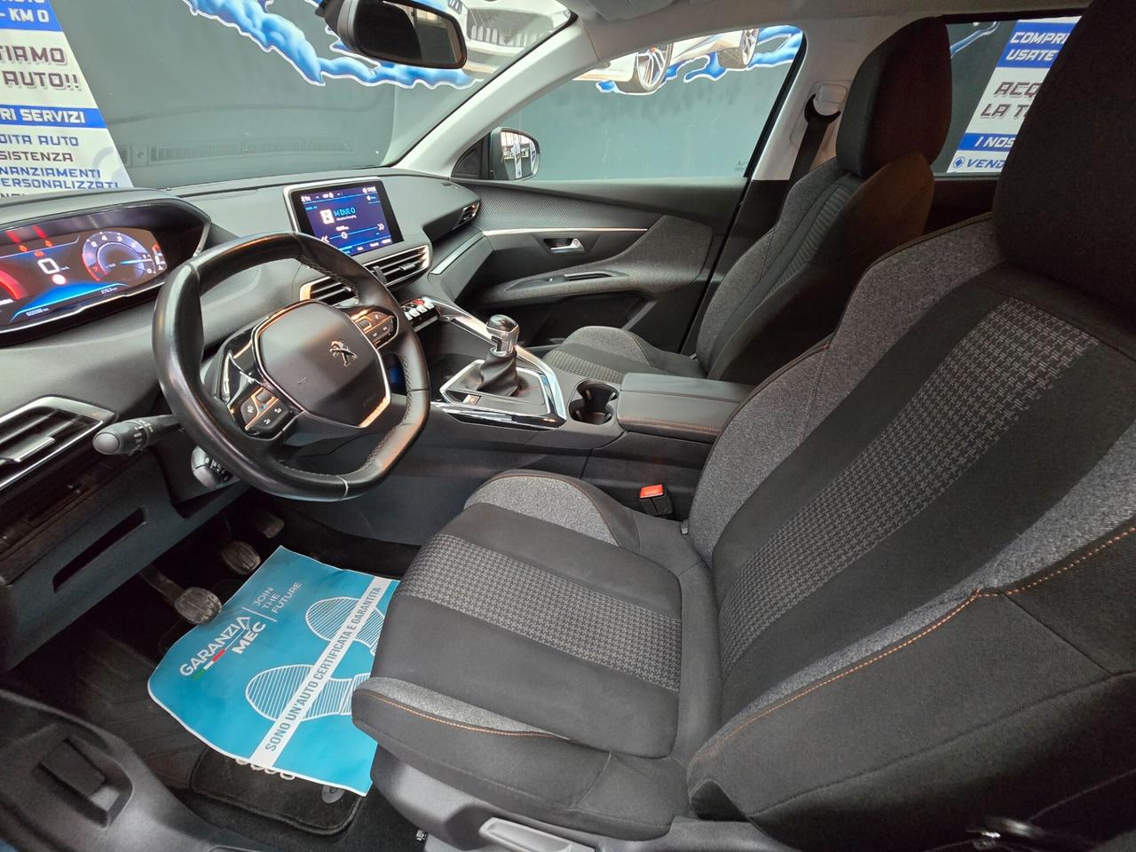 PEUGEOT 5008 ACTIVE 1.2 TURBO 7P