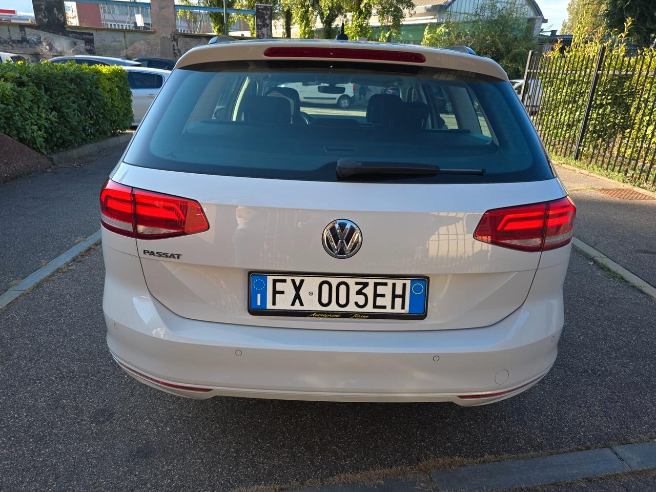 Volkswagen Passat SW 1.6 tdi Business 120cv dsg