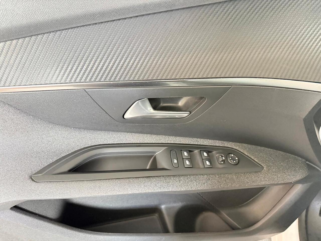 Peugeot 3008 BlueHDi 130 S&S Business 2020