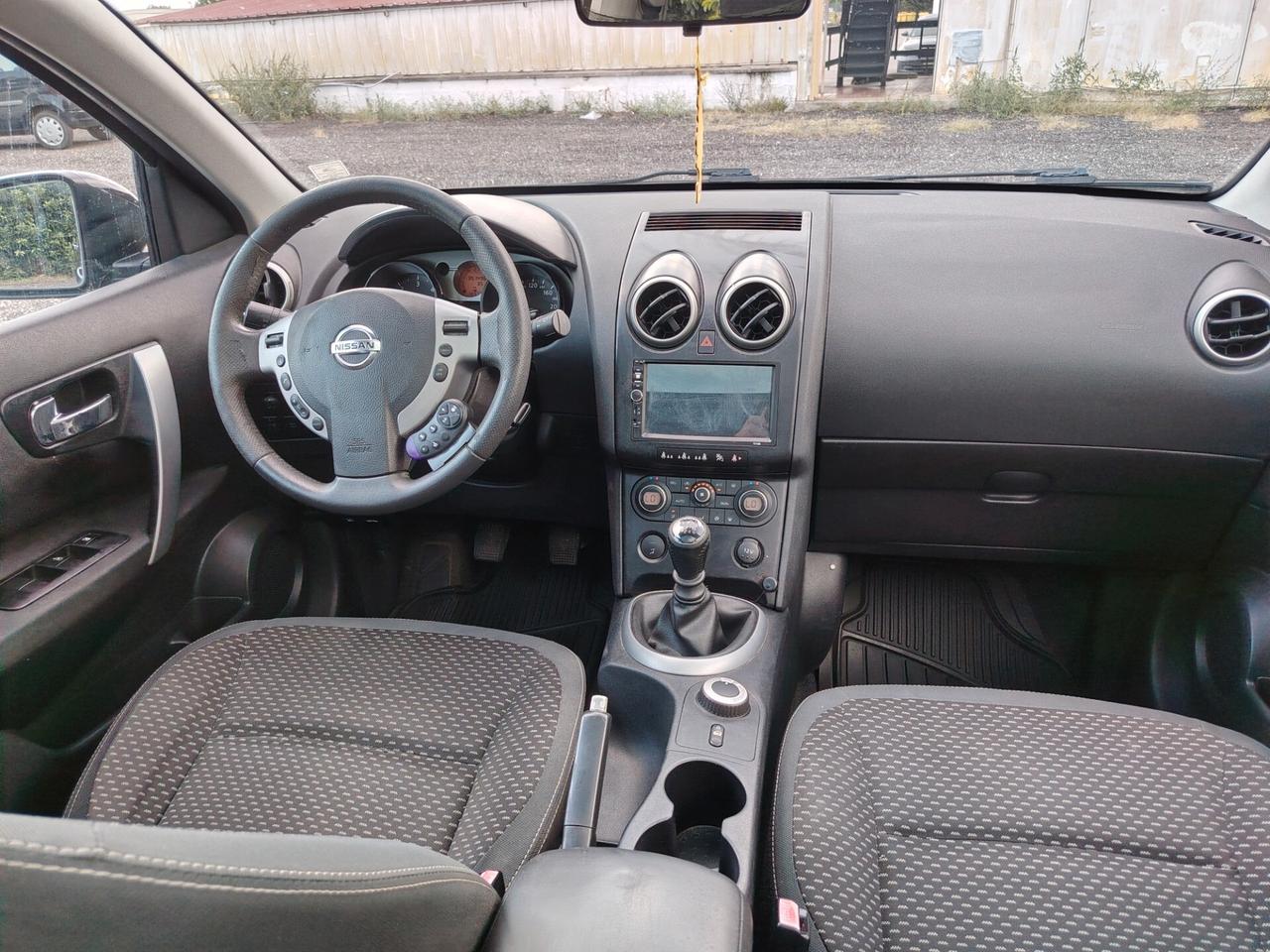 Nissan Qashqai 2.0 dCi DPF 4WD Tekna