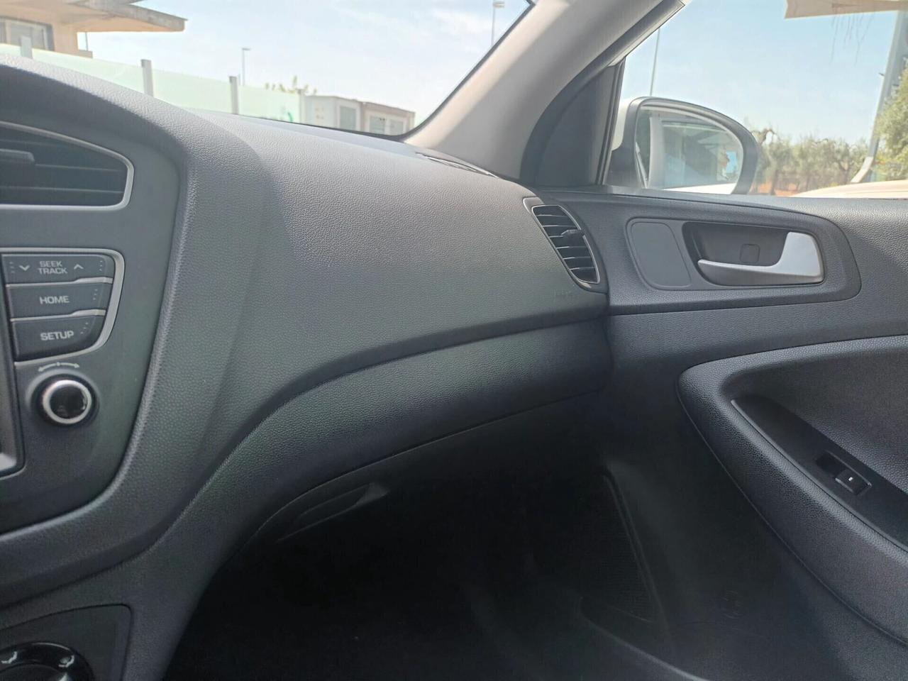 Hyundai i20 GPL 1.2 Connect Line MPI 75 CV