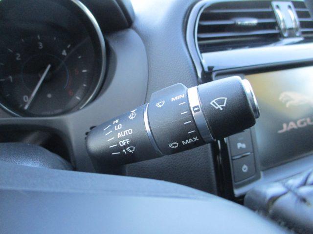 JAGUAR XE 2.0 D Turbo Pure Navi/Frenata/SensoriPark