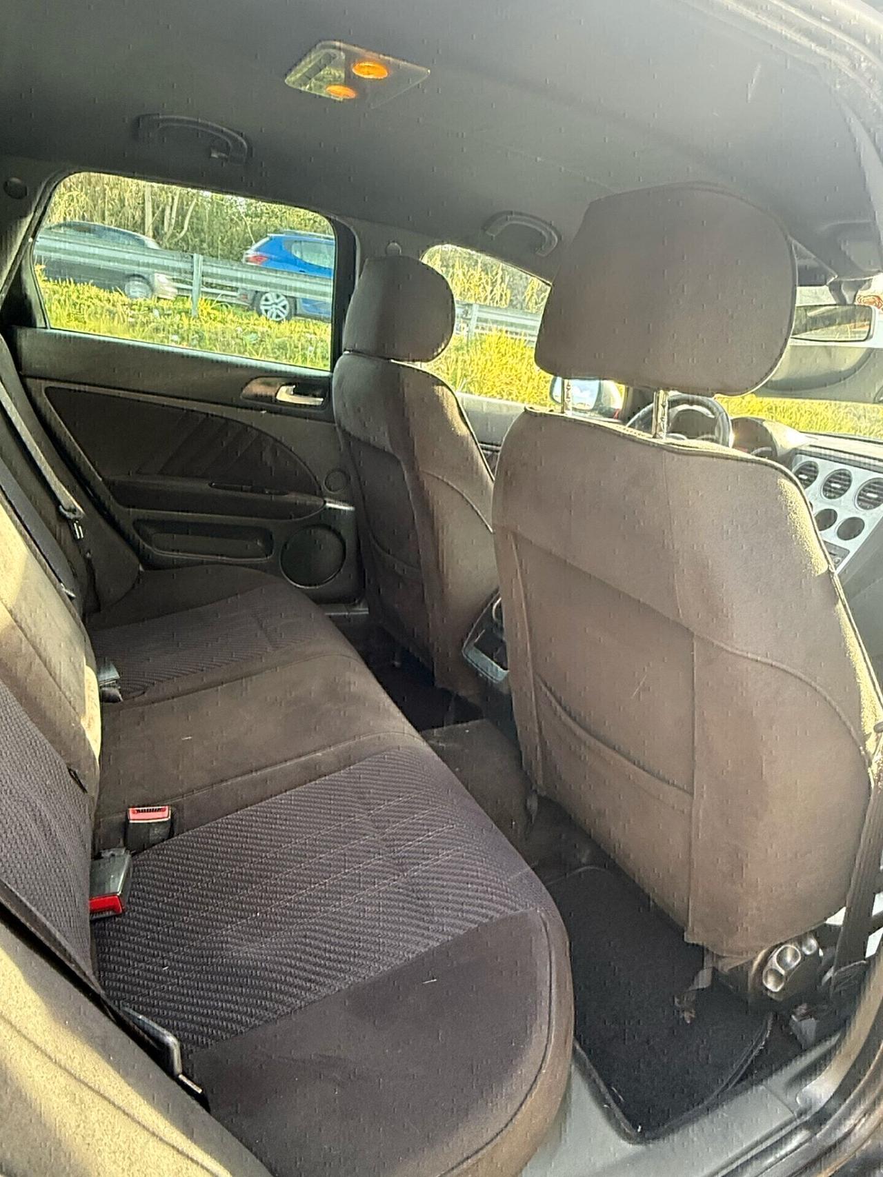 Alfa Romeo 159 2.0 JTDm Sportwagon Distinctive