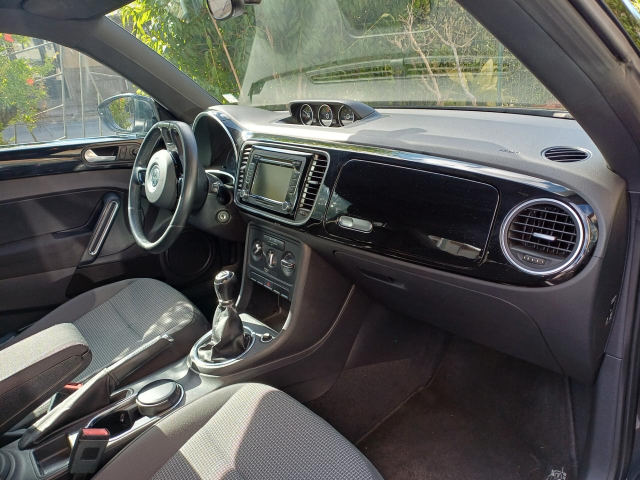 Volkswagen Maggiolino 1.6 TDI Design