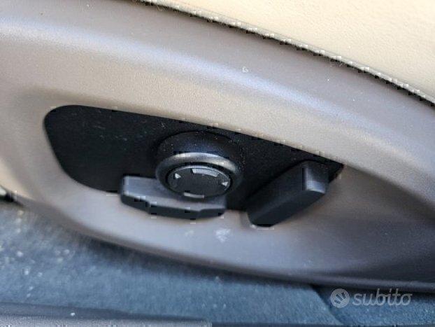 JAGUAR XE MOTORE ROTTO DA SOSTITUIRE