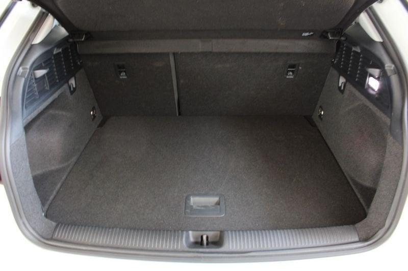 Audi Q2 35 TDI S tronic Business Advanced