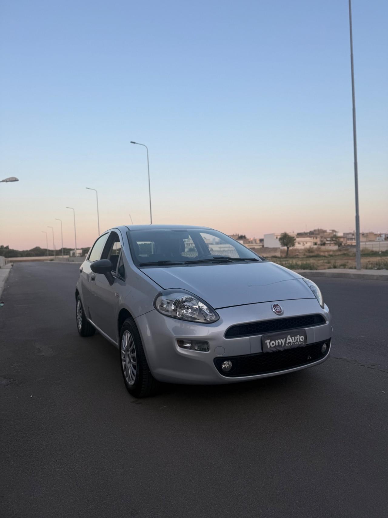 Fiat Punto 5p 1.2 Active CON GPL DI SERIE DALLA CASA MADRE, CLIMA,USB, LETTORE MP3,START & STOP