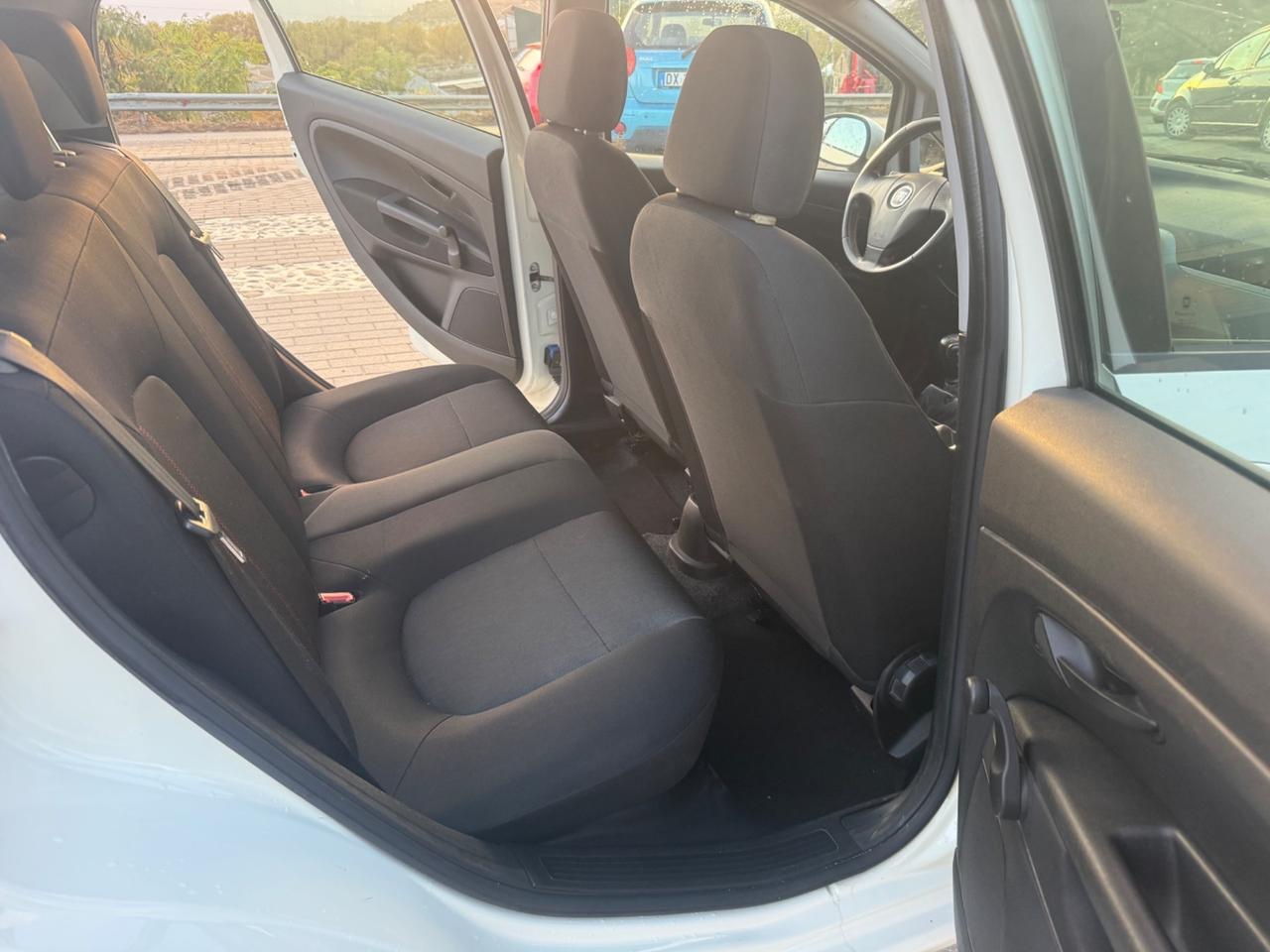 Fiat Punto 1.3 MJT II 75 CV 5 porte