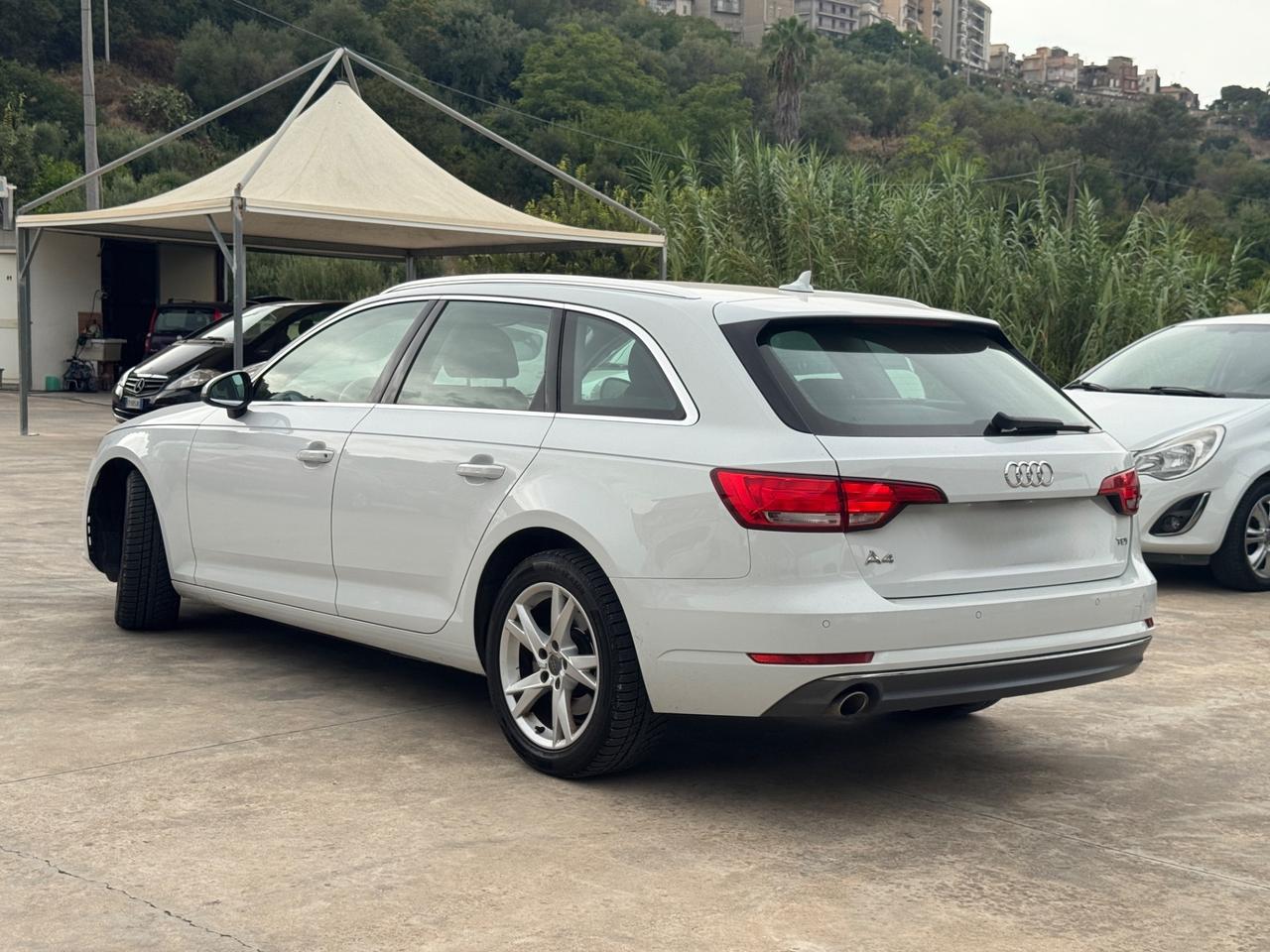 Audi A4 Avant 2.0 TDI 150 CV S tronic Business Sport