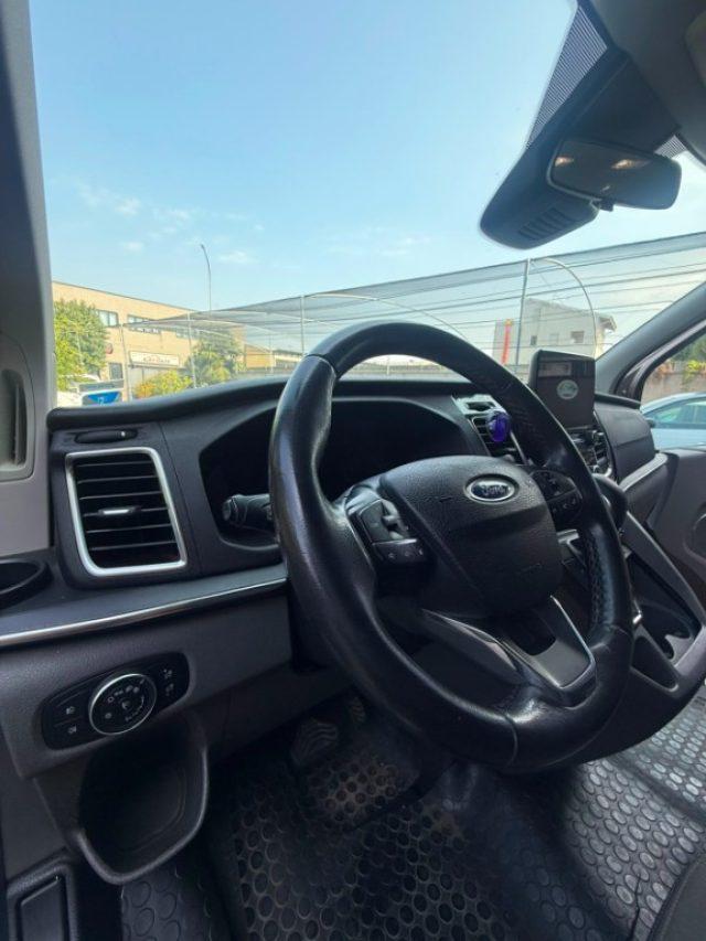 FORD Tourneo Custom 310 2.0 TDCi 170CV aut. PC Titanium GANCIO TRAIMO