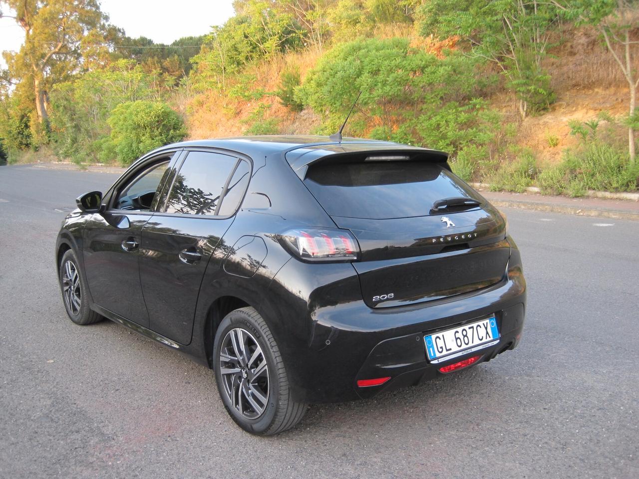 Peugeot 208 BlueHDi 100 Stop&Start 5 porte Allure
