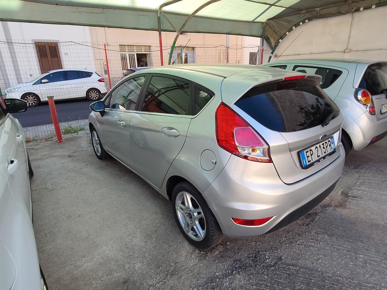 Ford Fiesta 1.5 TDCi 75CV 5 porte Titanium