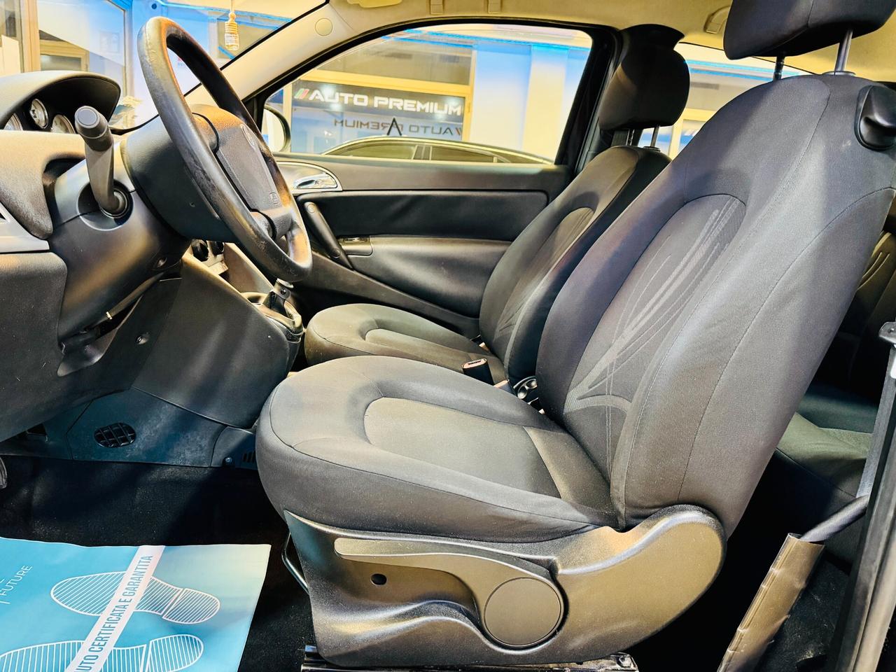 Lancia Ypsilon 3Porte 1.2 69 CV - Distribuzione nuova!