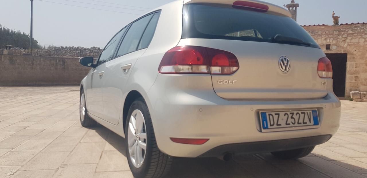 Volkswagen Golf 1.6 TDI DPF 5p. Highline