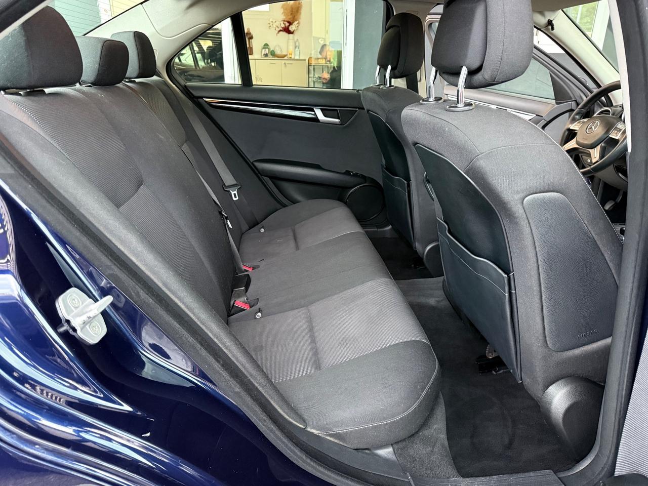 Mercedes-benz C 220 CDI BlueEFFICIENCY Avantgarde