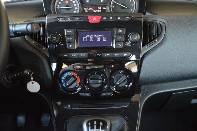 LANCIA Ypsilon 1.0 FireFly 5 porte S&S Hybrid Silver