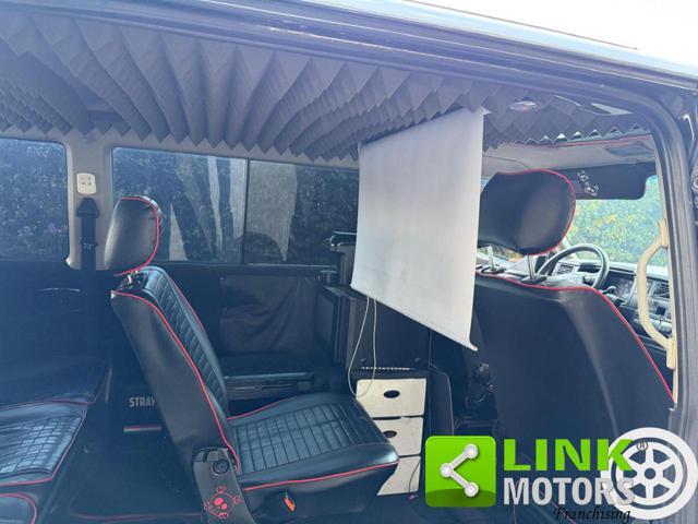 VOLKSWAGEN Transporter Transp. 2.5 TDI/102CV cat PL Caravelle