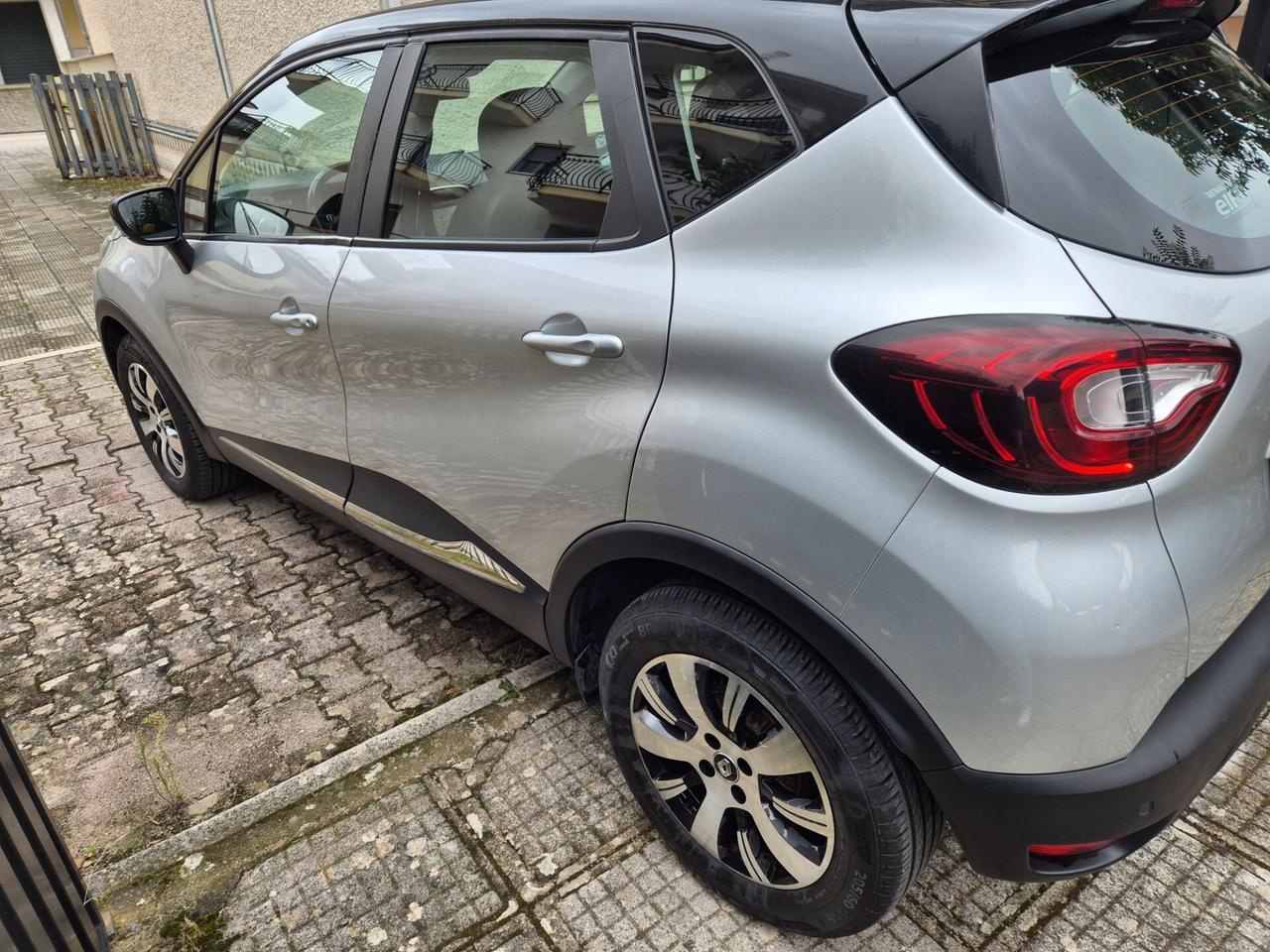 Renault Captur dCi 8V 90 CV EDC AUTOMATICA