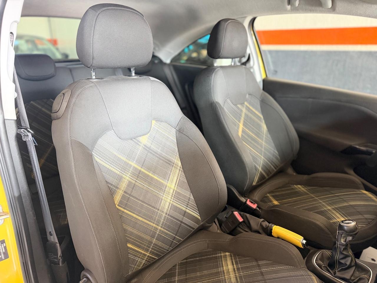 Opel Corsa 1.3 CDTI ecoFLEX Start&Stop Coupé b-Color