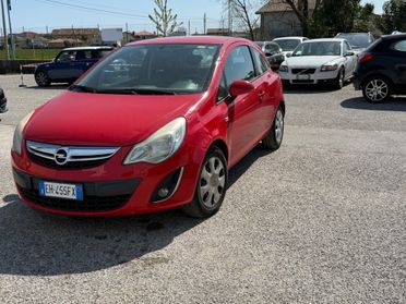 Opel Corsa 1.2 3 porte Club