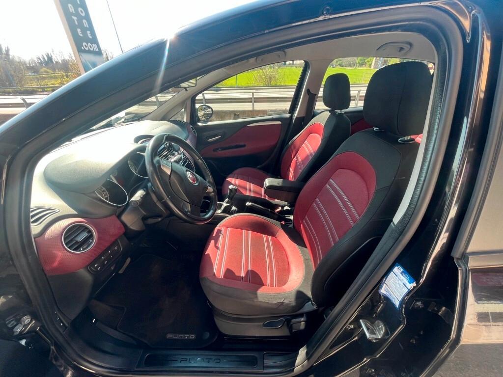 Fiat Punto 1.4 5 porte cambio manuale e automatico