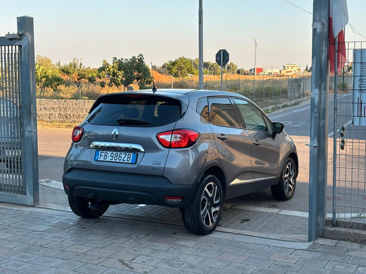 Renault Captur 1.5 dCi 90cv EDC Energy Intens