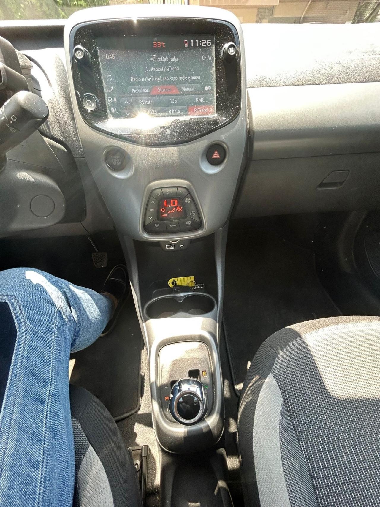 Toyota Aygo Connect 1.0 VVT-i 72 CV 5 porte x-cool MMT