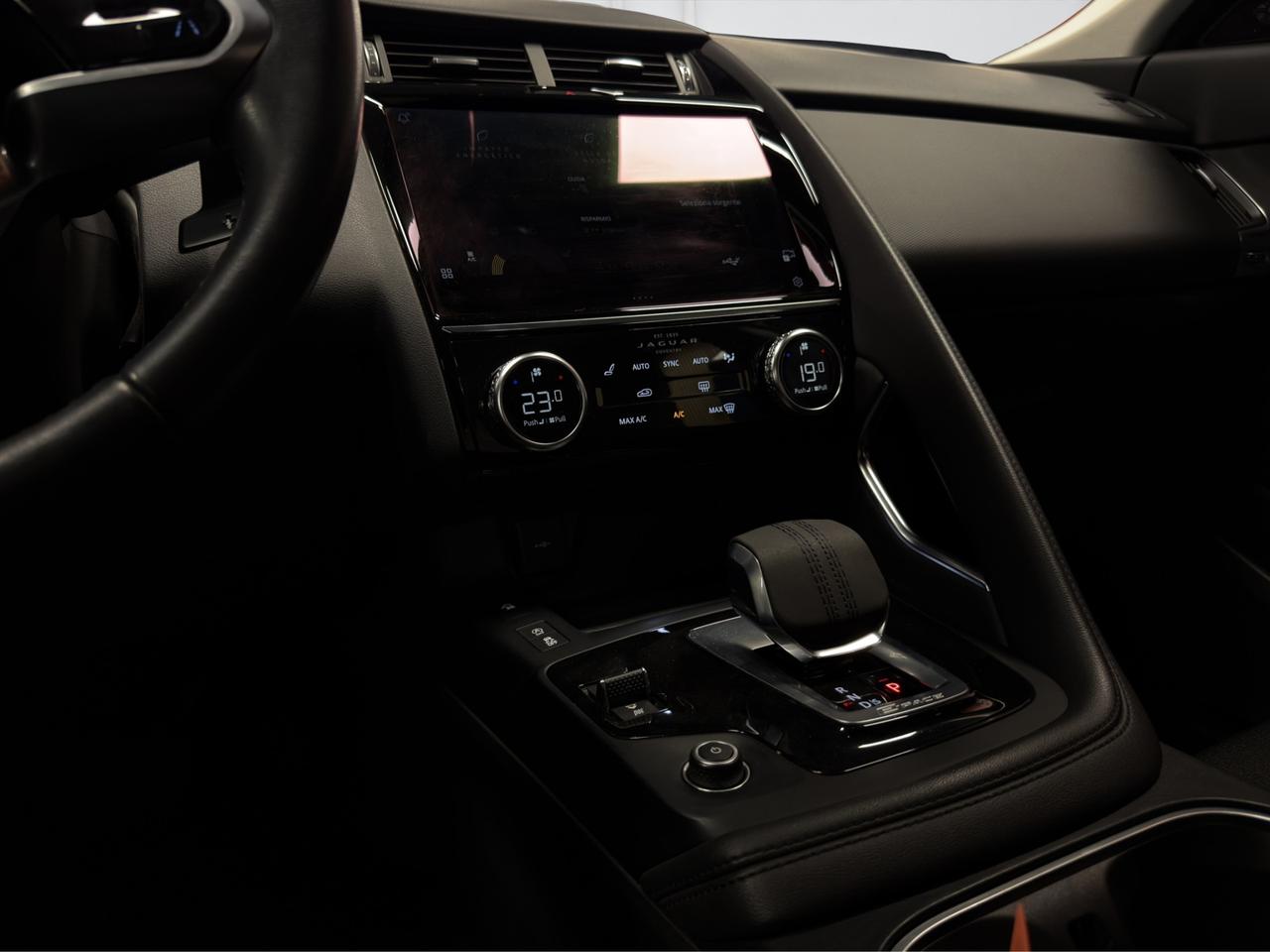 Jaguar E-Pace 2.0d i4 mhev awd 163cv auto