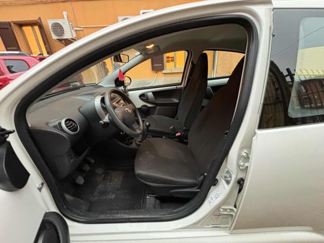 TOYOTA Aygo 1.0 12V VVT-i 5 porte Active Connect