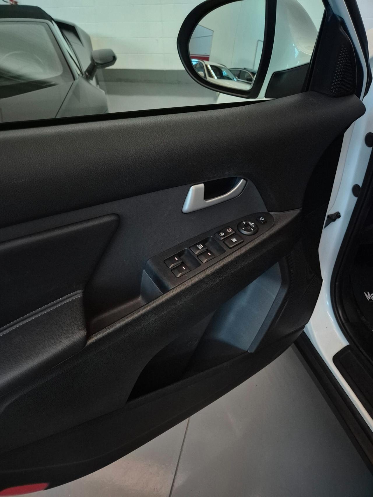 Kia Sportage CRDI VGT 1.7d 116cv EURO 6 Tagliandi ufficiali