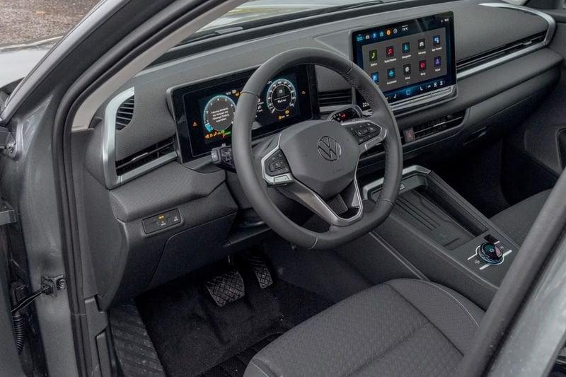 Volkswagen T-Roc 1.5 eTSI Life DSG NAVI LED CAMERA 2026