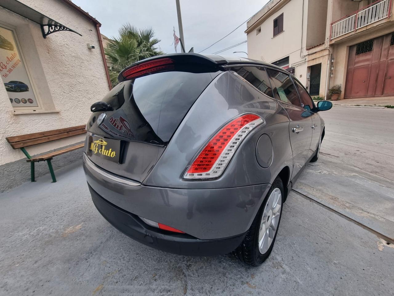 Lancia Delta 1.6 MJT DPF Argento