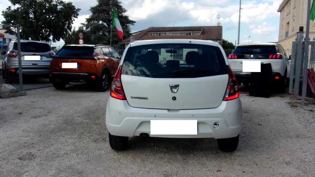 Dacia Sandero 1.2 16V GPL 75CV Story