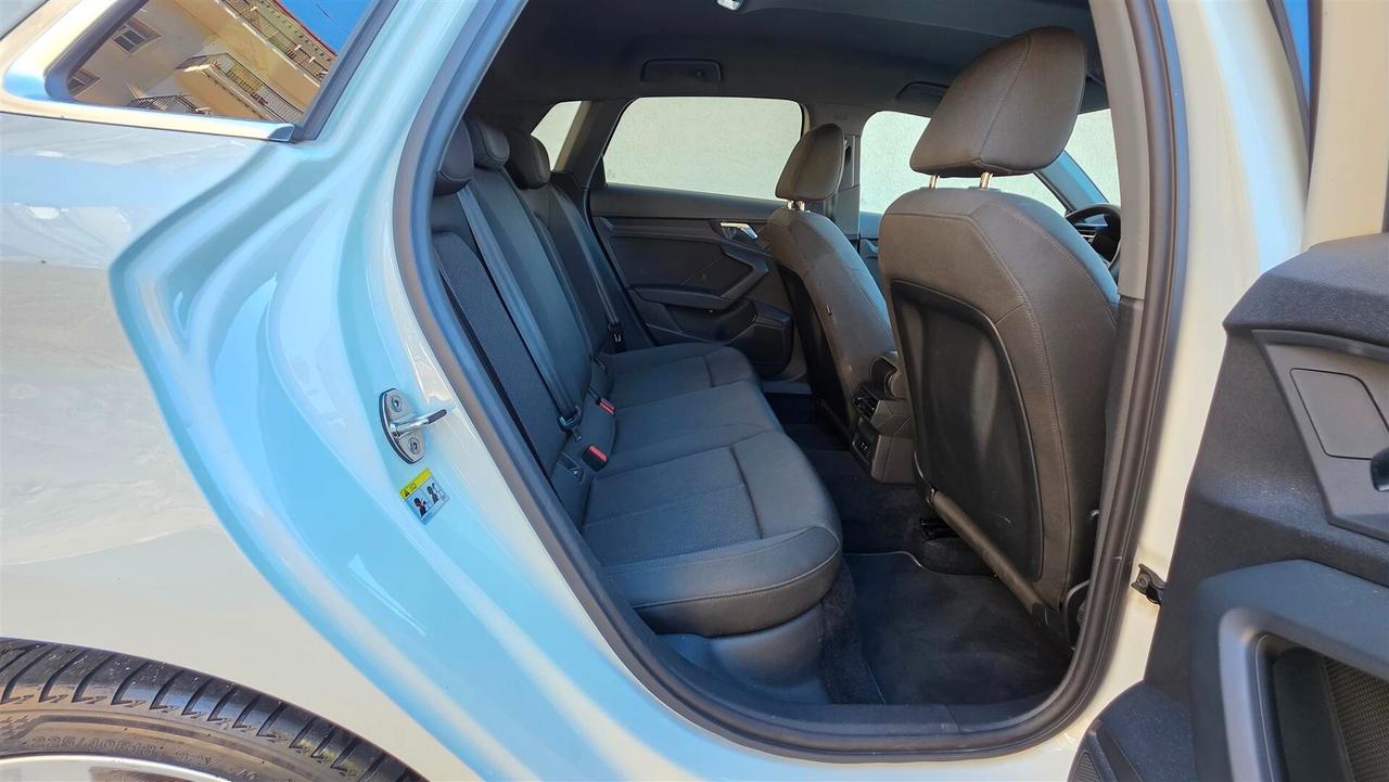 Audi A3 SPB 35 TDI S tronic line Edition