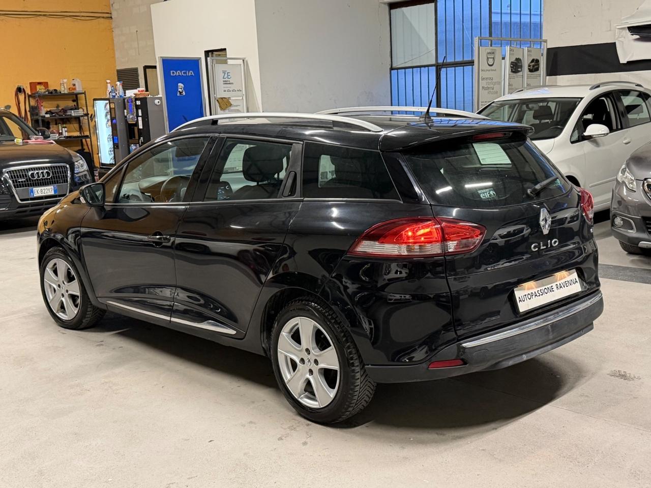 Renault Clio Sporter 1.5 dCi 8V 75CV Costume National