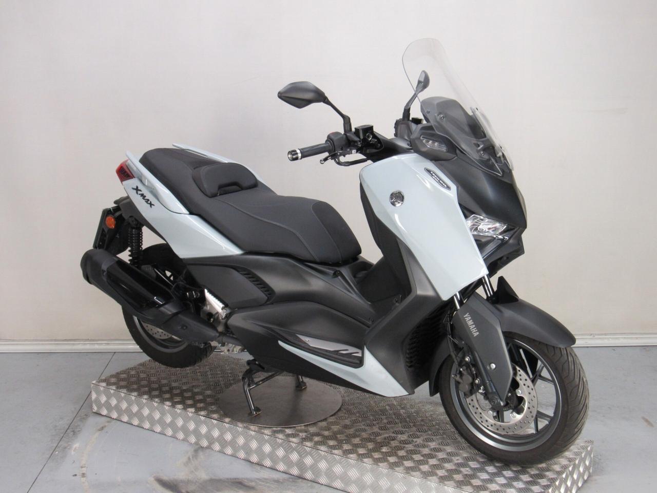 Yamaha X-Max 300 ABS TECH MAX CERAMIC GERY