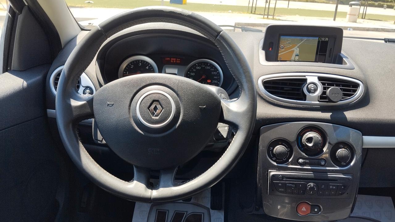 RENAULT CLIO 1.5 DCI- NAVI 2012