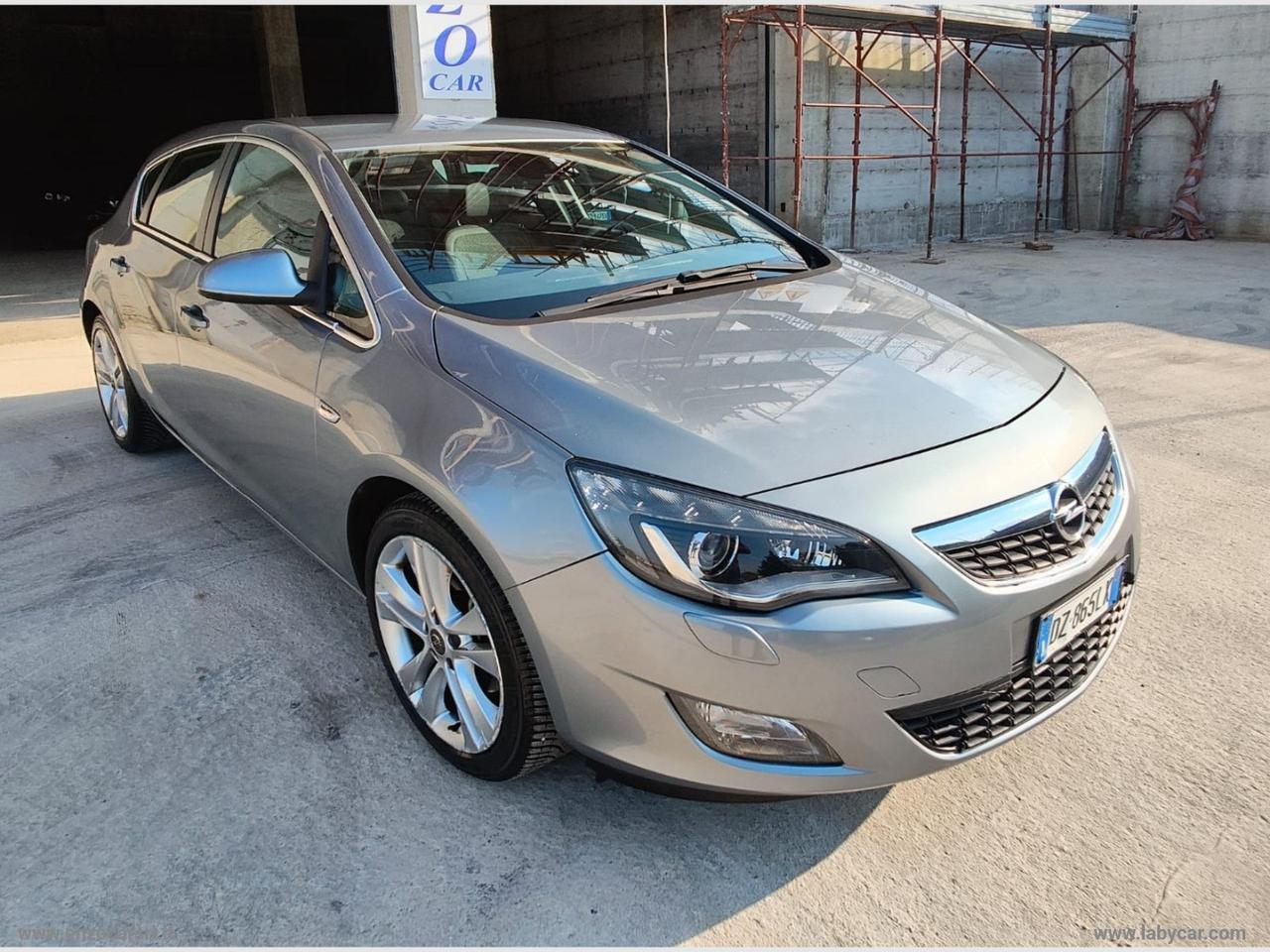 OPEL Astra 1.7 CDTI 110 CV 5p. Cosmo UNIPROPRIETARIO