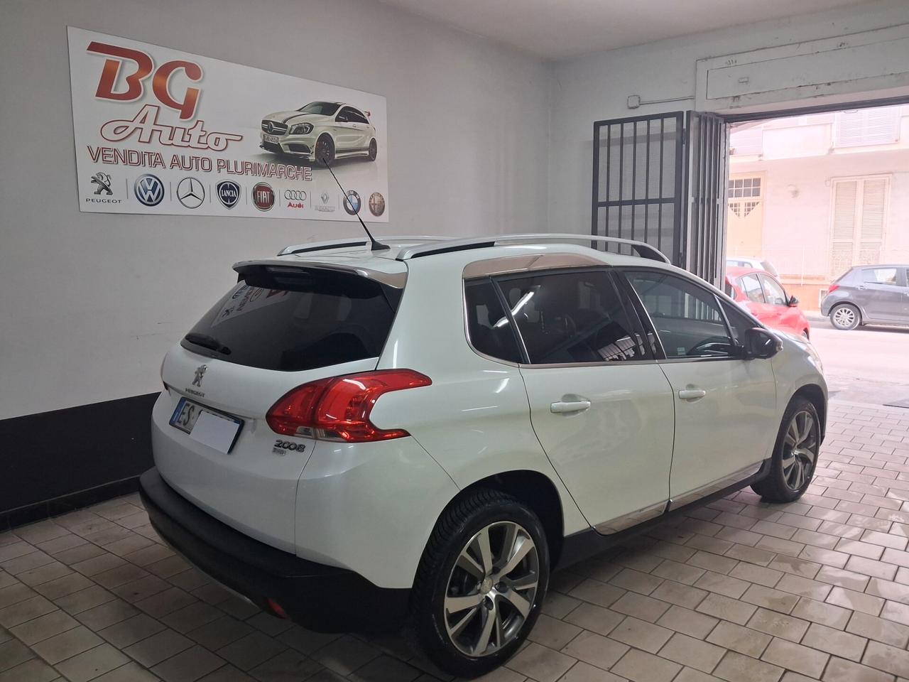 Peugeot 2008 1.6 e-HDi Allure Tetto / Nav/ 2013 unico prop