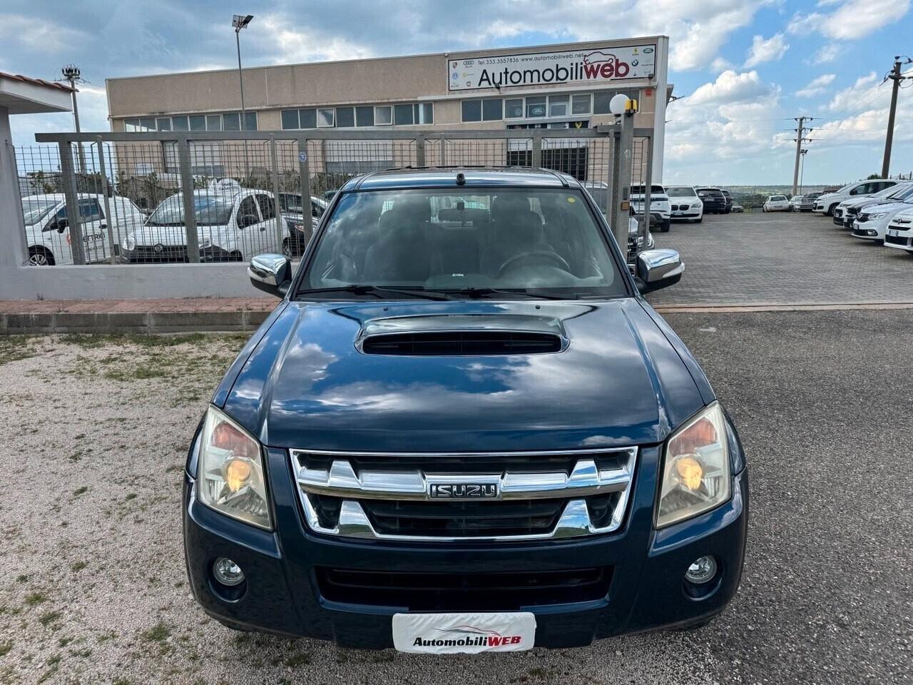 Isuzu D-Max 3.0 TD cat Space Cab 4WD Pick-up LS EU4