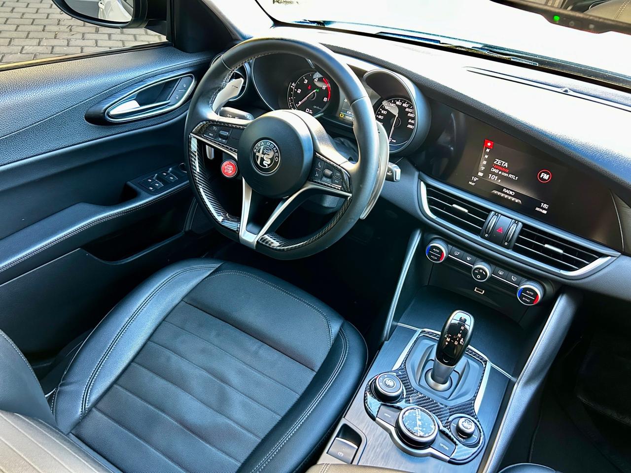 Alfa Romeo Giulia 2.2 D q2 VELOCE 180 CV AT8