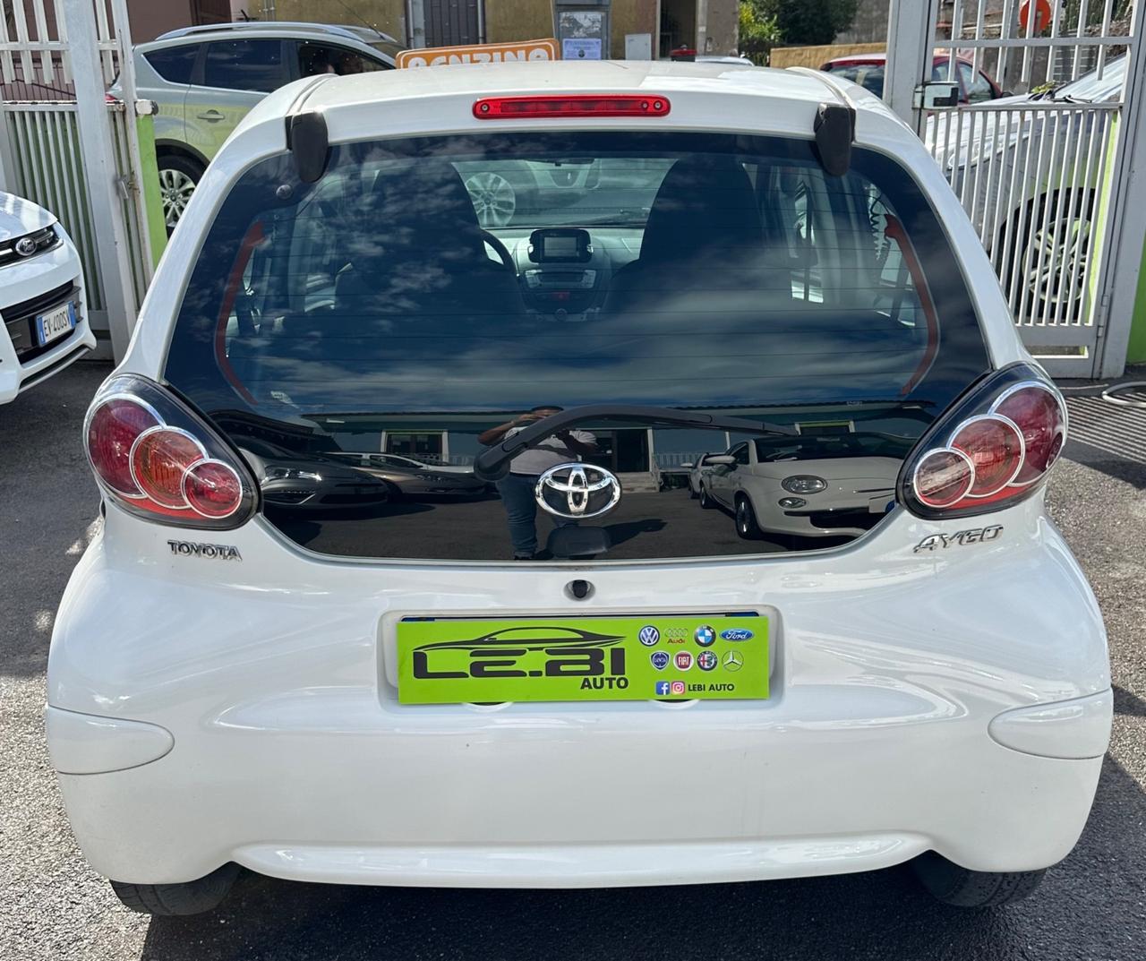 Toyota Aygo 1.0 BENZ. 5 porte Now Connect 2011