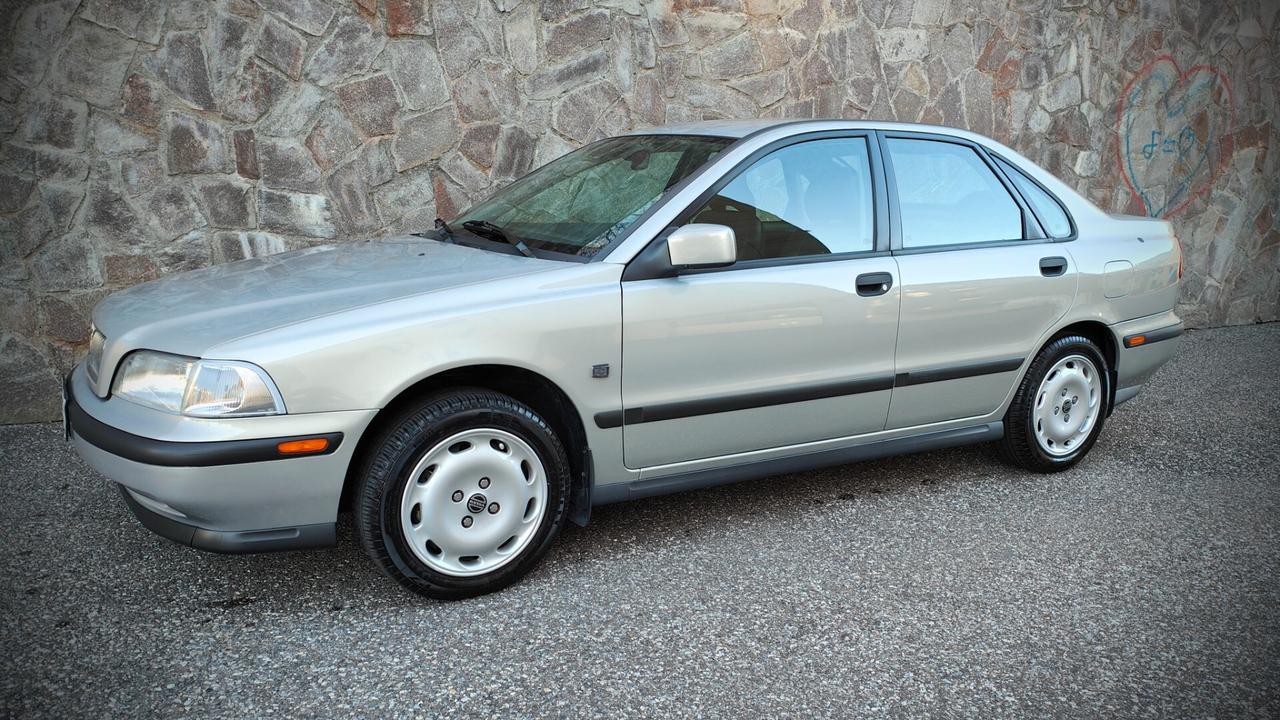 Volvo S40 1.8 16v