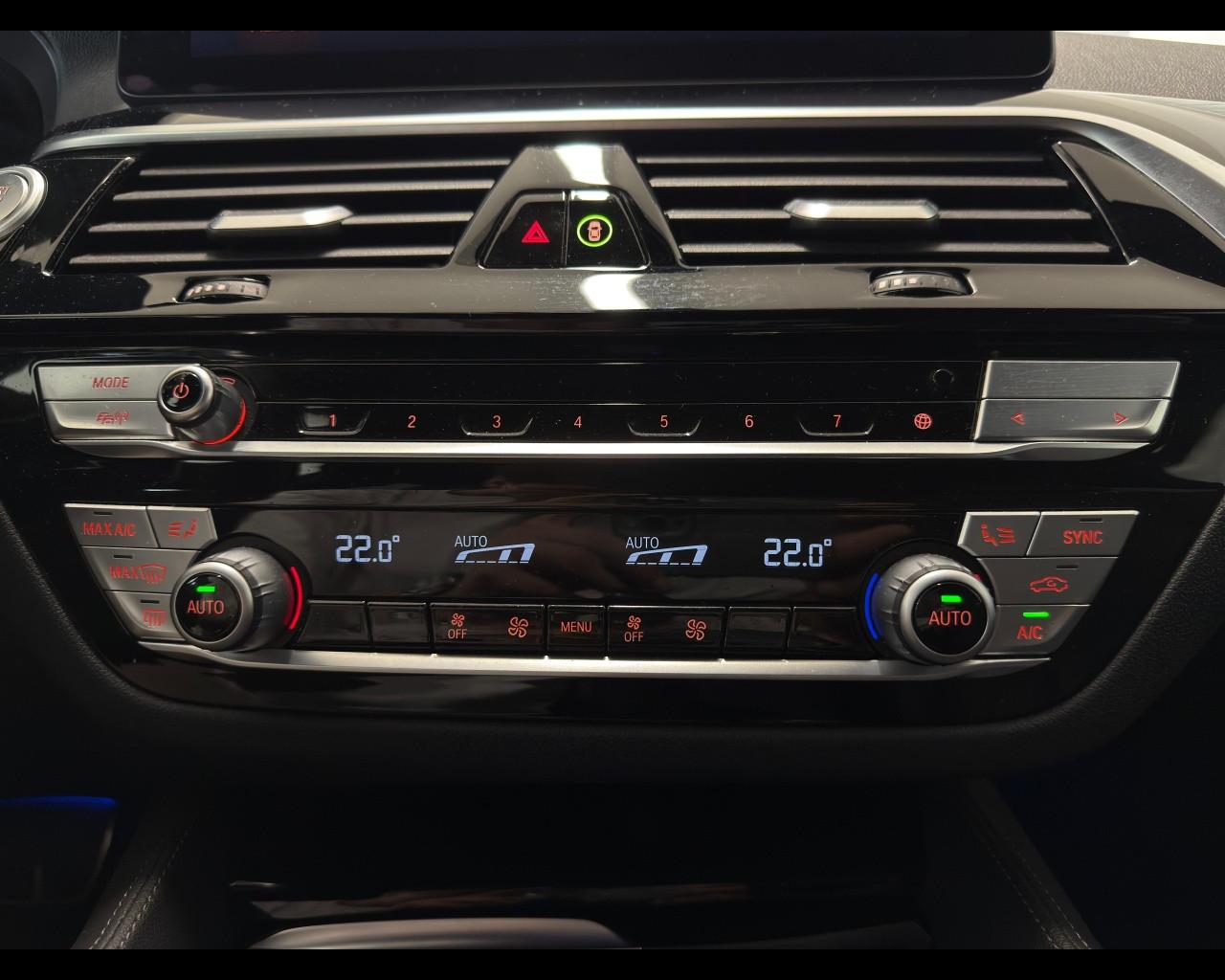 BMW Serie 5(G30/31/F90) - 520d 48V Touring Msport