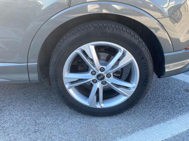 Audi Q3 2.0 35 TDI S Tronic S Line Edition